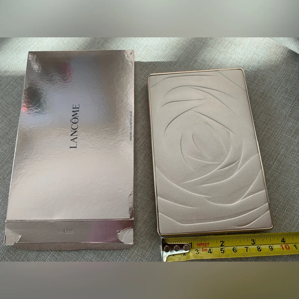 NEW Lancôme Palette Rose Gold 12 Shadows 6x4 Case in Original Box - Picture 11 of 11